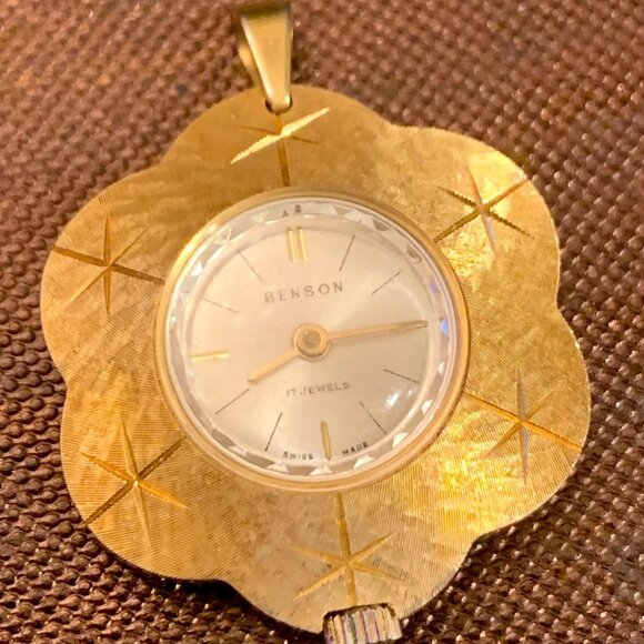 Designer Mid Century Benson Gold Tone 17 Jewels Atomic Starburst Watch Pendant - Picture 1 of 3